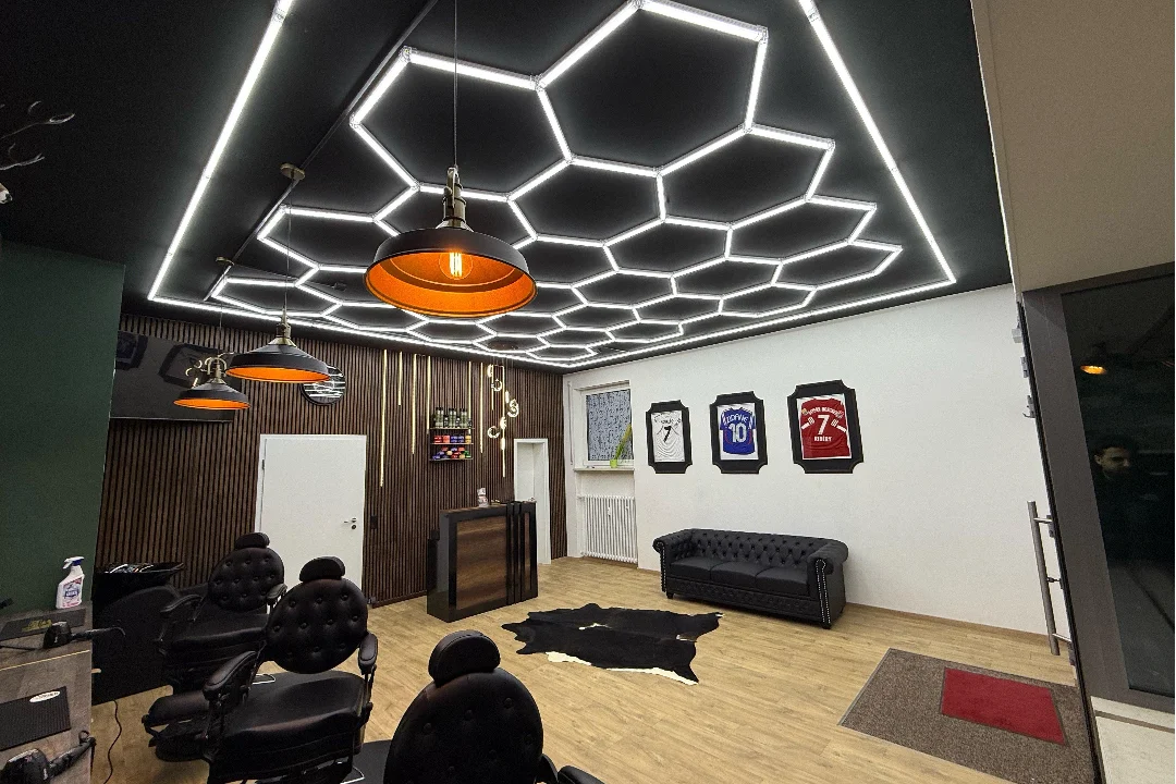 Innenraum von Milano Barbershop Dachau